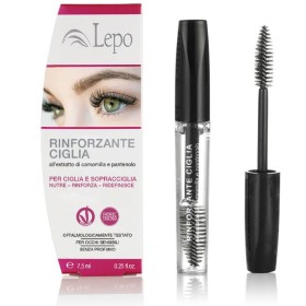 STÄRKENDE WIMPERN mit Kamillen- und Panthenol-Extrakt
